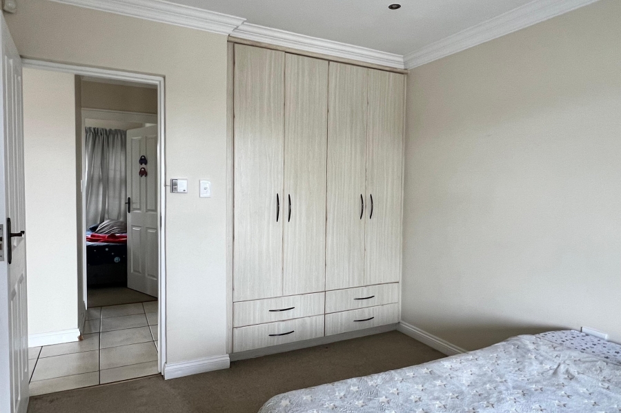 3 Bedroom Property for Sale in Wavecrest Eastern Cape